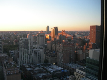 Utsikt frn boendet p Manhattan Upper East (30 vningar upp)